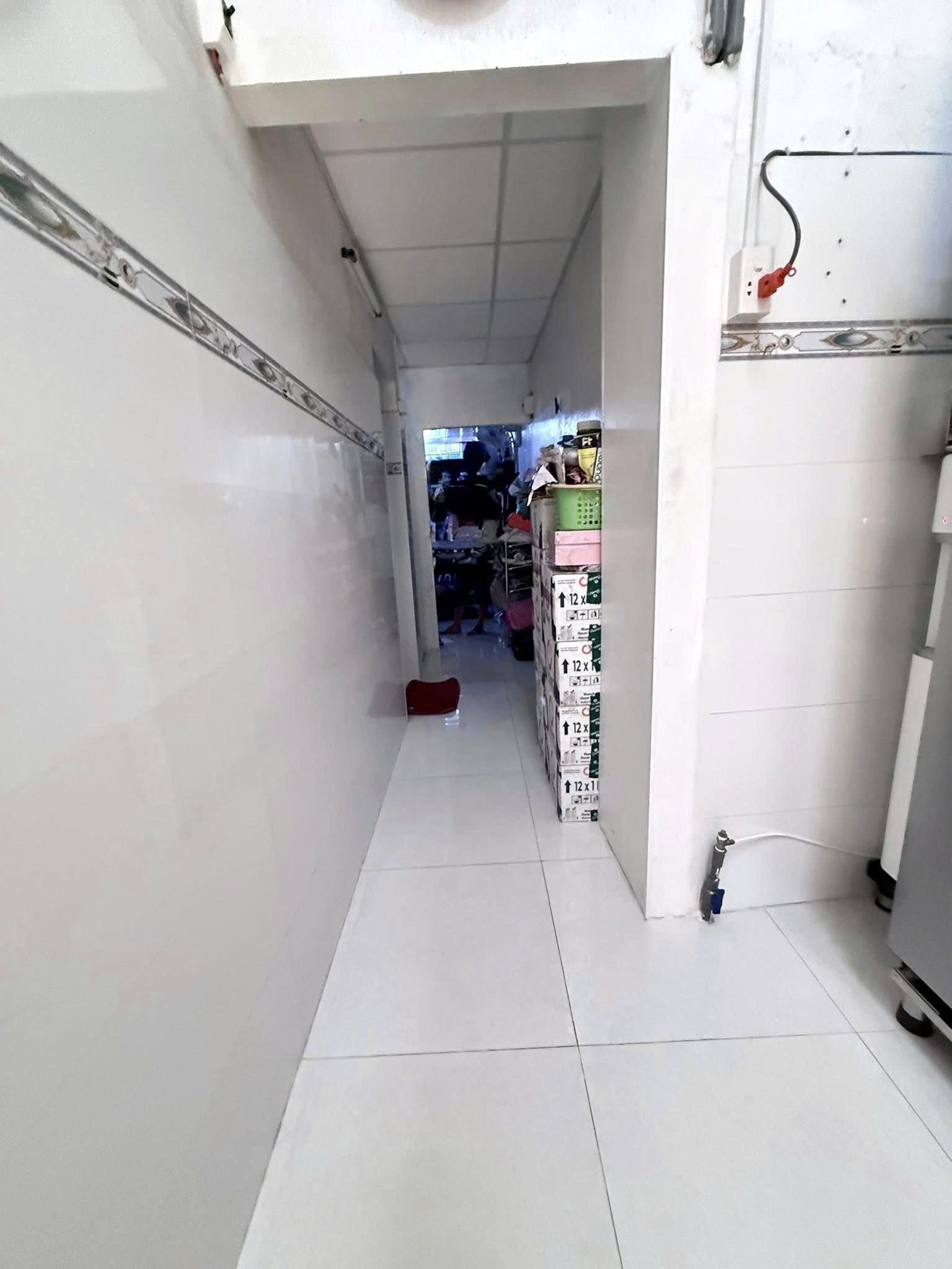 Bán nhà Mặt tiền Nguyễn Văn Nghi - ngay Quang Trung, 4,8x16,5m, 2 Tầng cũ, 19,9 tỷ. - Ảnh 2