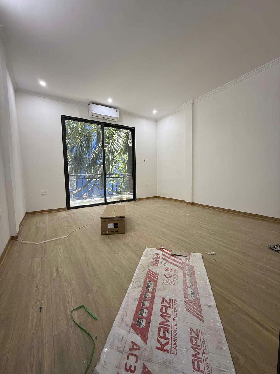 Bán nhà Lê Trọng Tấn - Phân lô vỉa hè rộng 60m xây 6 tầng thang máy kinh doanh sầm uất - Ảnh 3