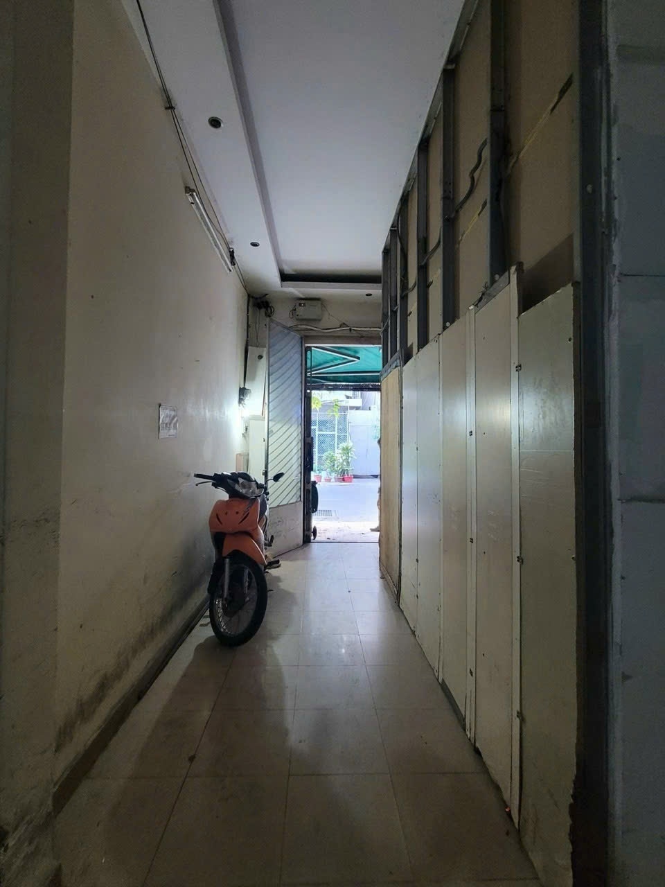 Chính Chủ Bán Mặt Tiền Trần Minh Quyền, P.11, Q.10. DT: (4.7 x 11m), Giá Chỉ 20 Tỷ. Liên Hệ: - Ảnh 3