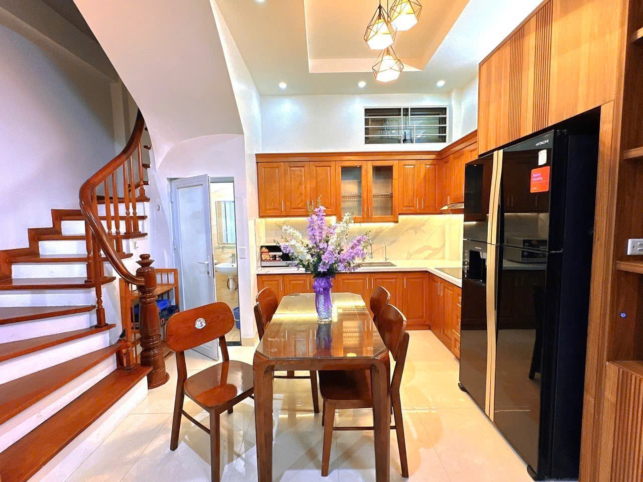 🔥 Nhà Đẹp Nghĩa Đô – 40m² – 2 Thoáng – Sổ Vuông – Ngõ Ô Tô Tránh – Chỉ 11,5 Tỷ - Ảnh chính