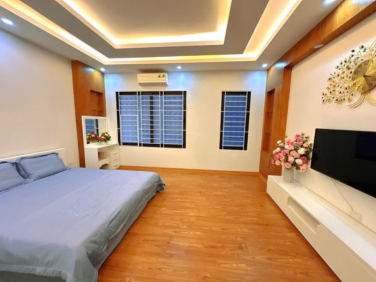 🔥 Nhà Đẹp Nghĩa Đô – 40m² – 2 Thoáng – Sổ Vuông – Ngõ Ô Tô Tránh – Chỉ 11,5 Tỷ - Ảnh 1