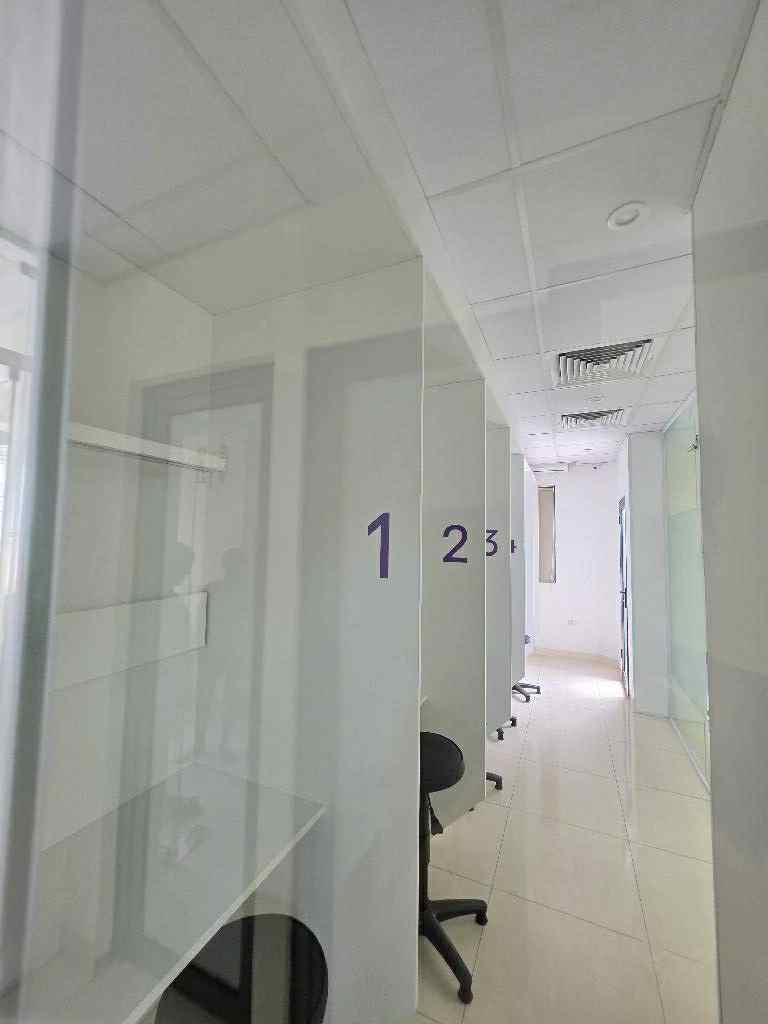 Siêu phẩm mặt phố Long Biên, 86m x 6 tầng, mặt tiền 10m, lô góc, 3 thoáng, thông sàn kinh doanh - Ảnh 2
