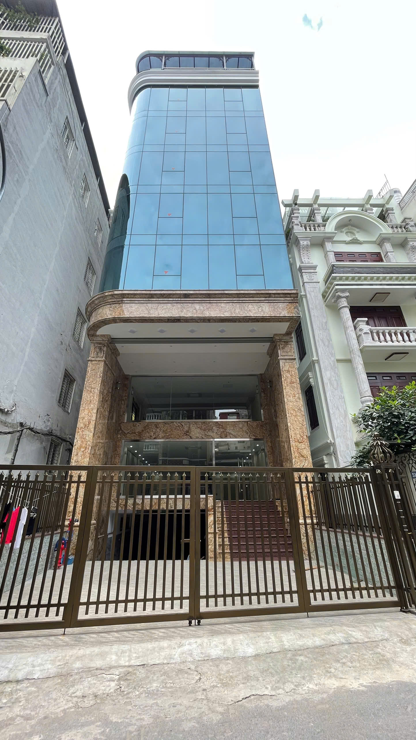BÁN ĐẤT-LÔ GÓC, Mặt Phố Trung Liệt (Thái Hà) 133m/ MT 10m - 65 tỷ, Xây Building - Ảnh 1