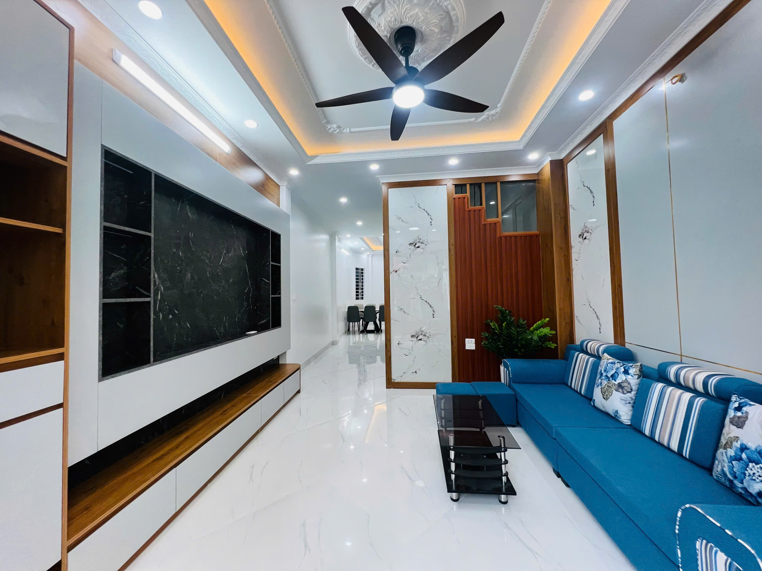 NHÀ CHÍNH CHỦ - GIÁ TỐT - Vị Trí Đẹp Tại Cổ Nhuế 2, Bắc Từ Liêm, TPHN - Ảnh 1
