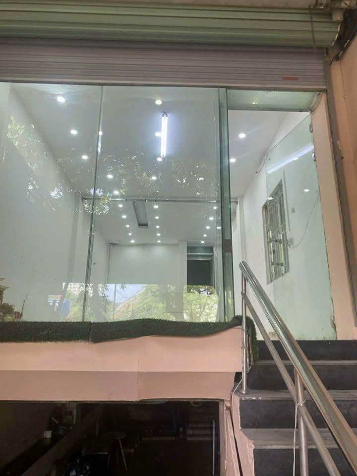 Cho thuê nhà riêng ở Trung Kính, Cầu Giấy 50m x 5T có bán hầm giá 23TR, ô tô tránh - Ảnh 2