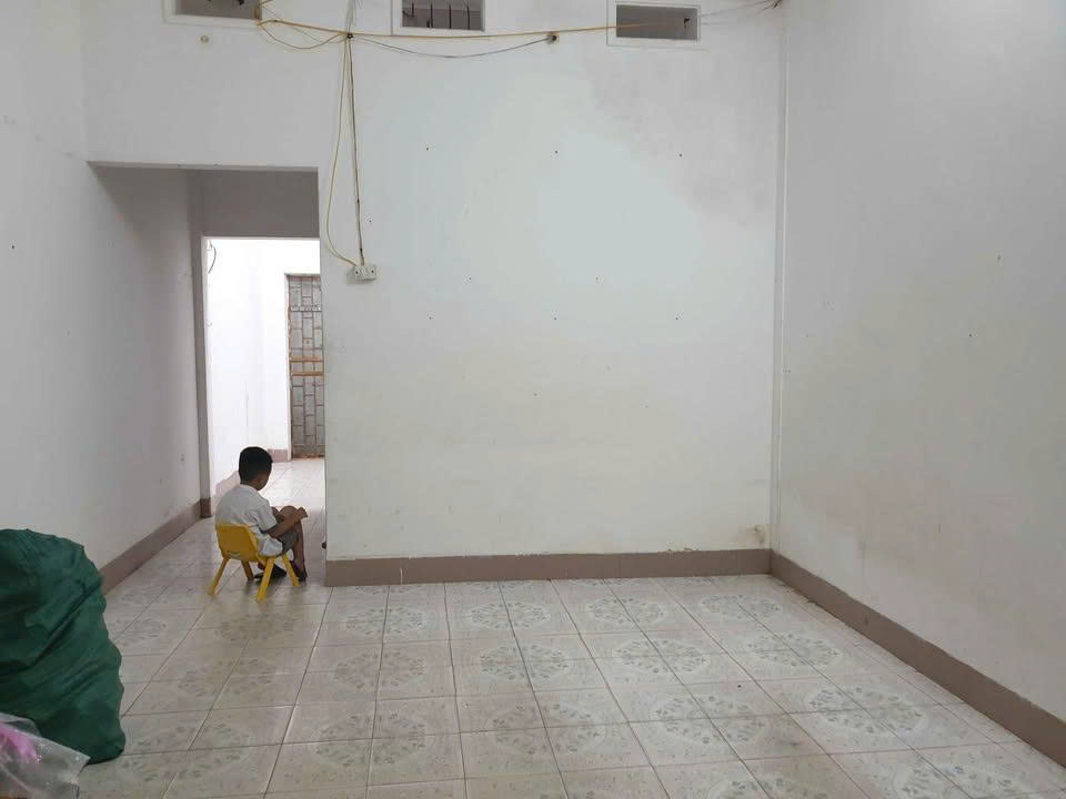 Cho thuê nhà riêng Trần Vỹ - Mai Dịch - Cầu Giấy 45m x 3T, 3P2VS giá 12TR, ngõ ô tô - Ảnh 1