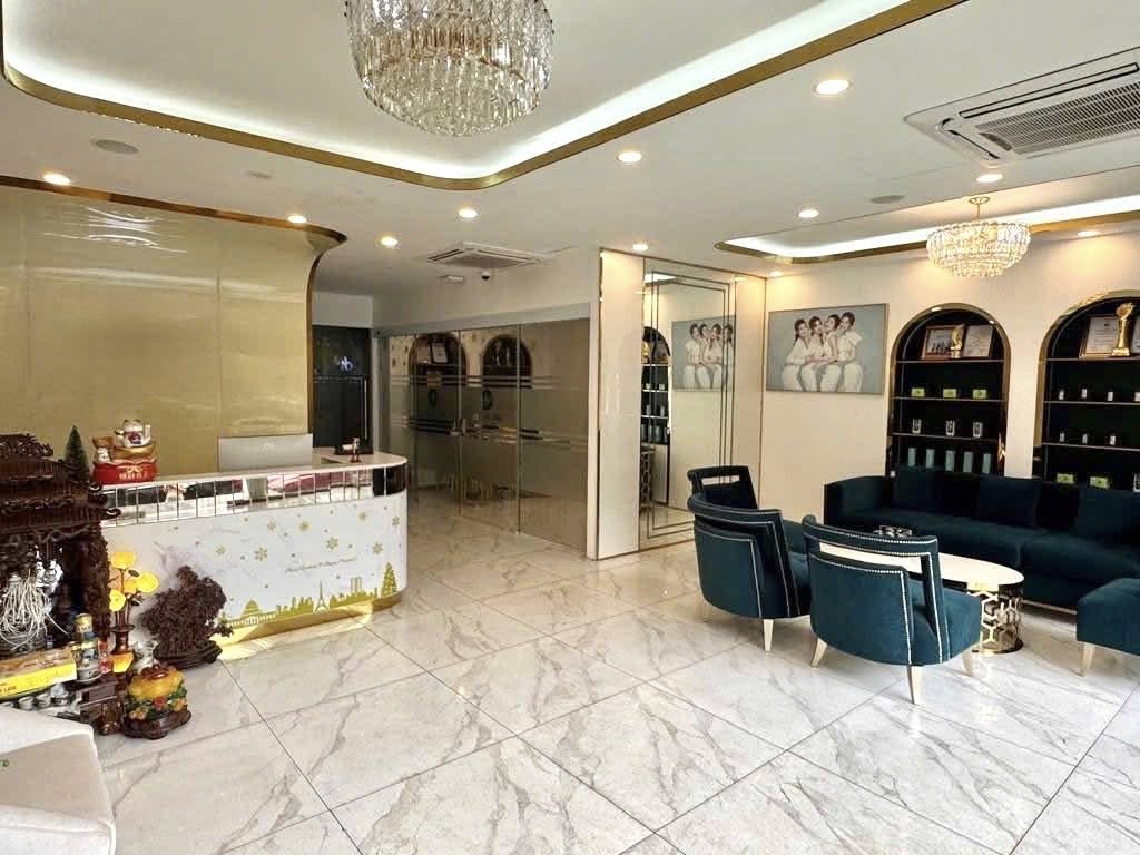CỰC HIẾM-TÒA BUILDING-Mặt Phố Trần Vỹ (Mai Dịch) 120m/10T Thang máy, MT 8m 90 Tỷ - Ảnh 2