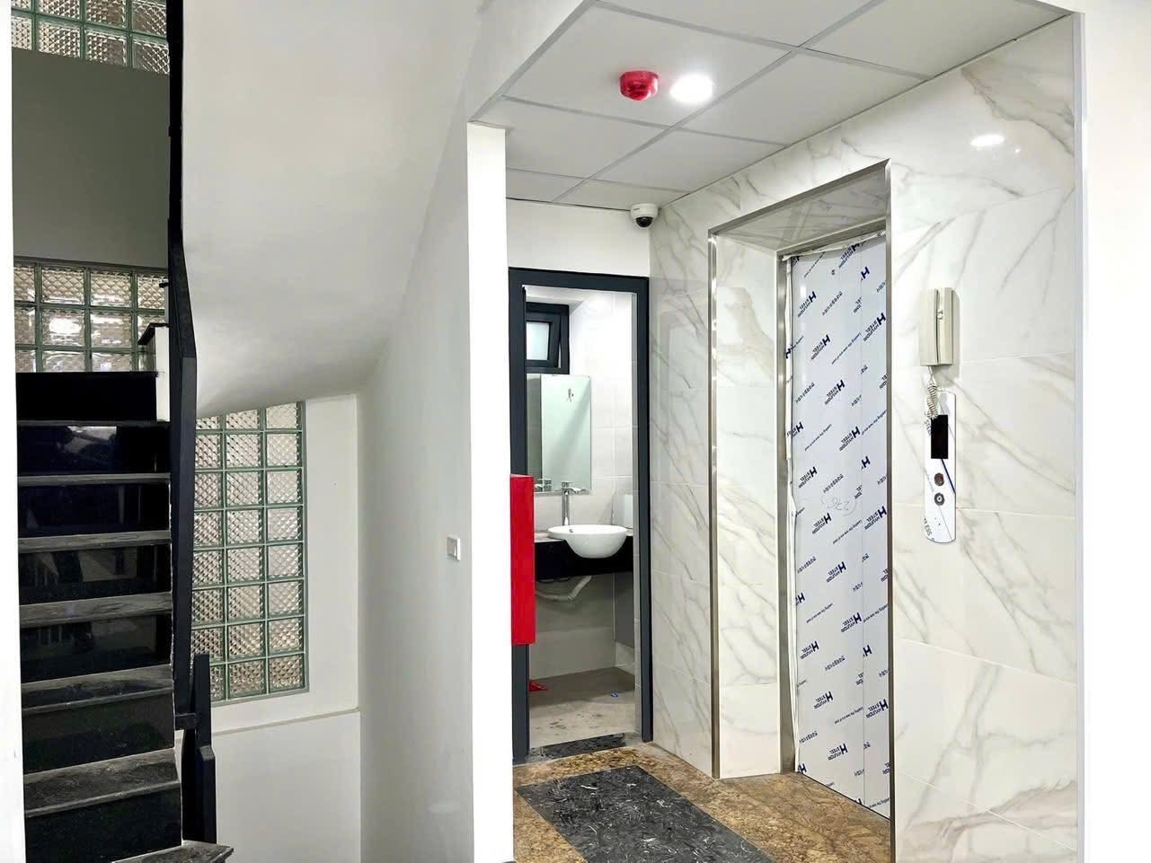 MẶT PHỐ, YÊN PHỤ, TÂY HỒ-VỈA HÈ-KD- THANG MÁY: 85M X7T, MT 6M, GIÁ 37,5 TỶ. - Ảnh 2