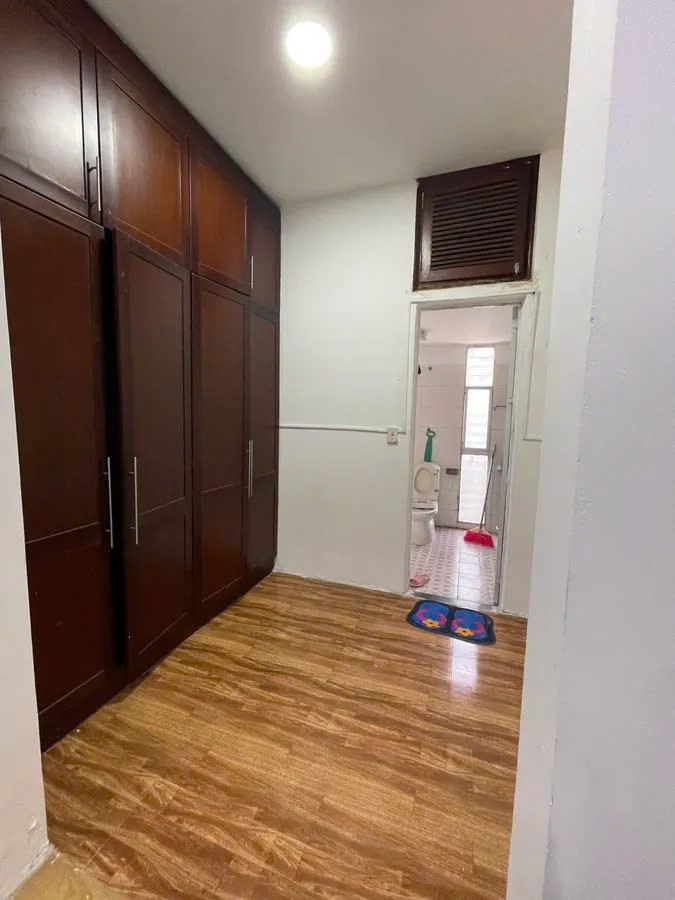 BÁN NHÀ Ngõ 472 Lạc Long Quân, Phường Nhật Tân, Tây Hồ - Hà Nội - Ảnh 3