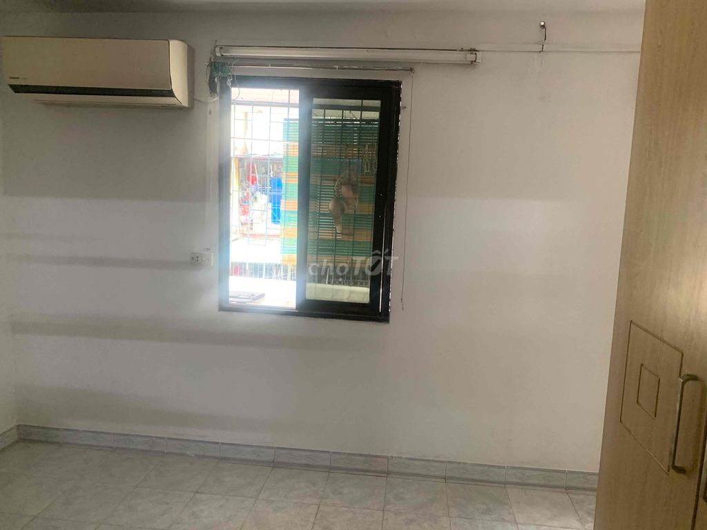 Cho thuê căn hộ kép kín tầng 3 tập thể Nghĩa Tân, Cầu Giấy, Hà Nội - Ảnh chính