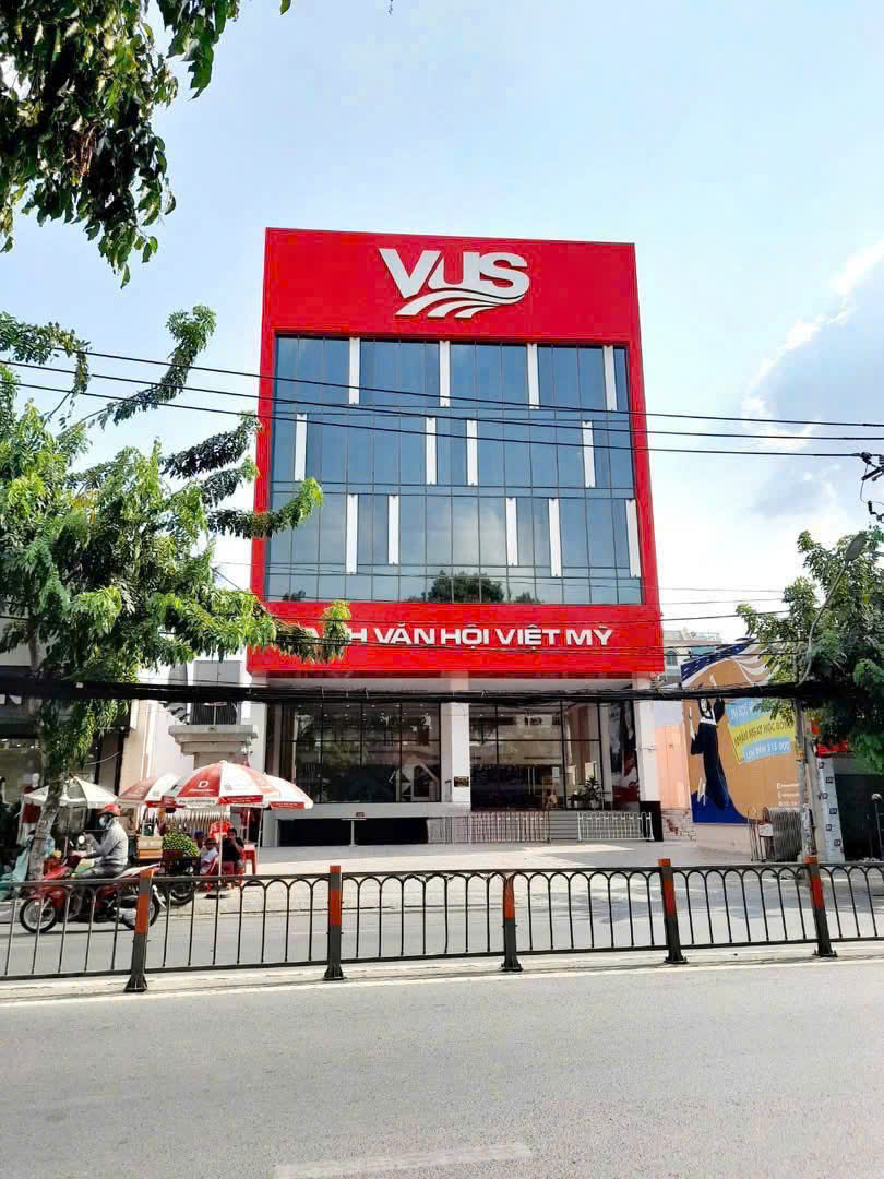 GẤP bán nhà hẻm 656 Quang Trung ngang 7m 126m2 4 tầng có gara gần chợ đêm HTT chỉ 17.8 tỷ - Ảnh 1
