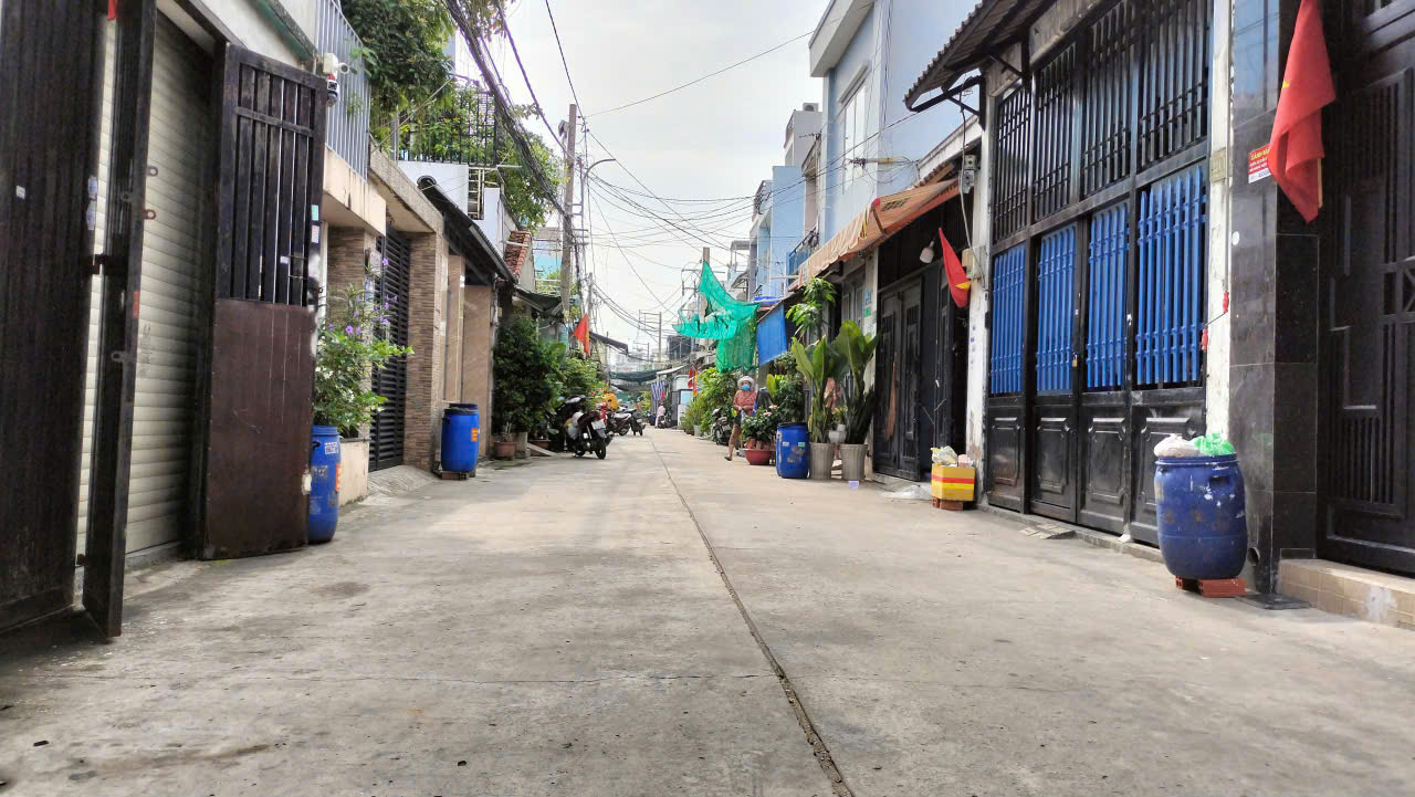 Bán Gấp nhà Tân Kỳ Tân Quý -Bình Tân hẻm ô tô đỗ cửa 80m2,2Tầng 4 tỷ 9 - Ảnh chính