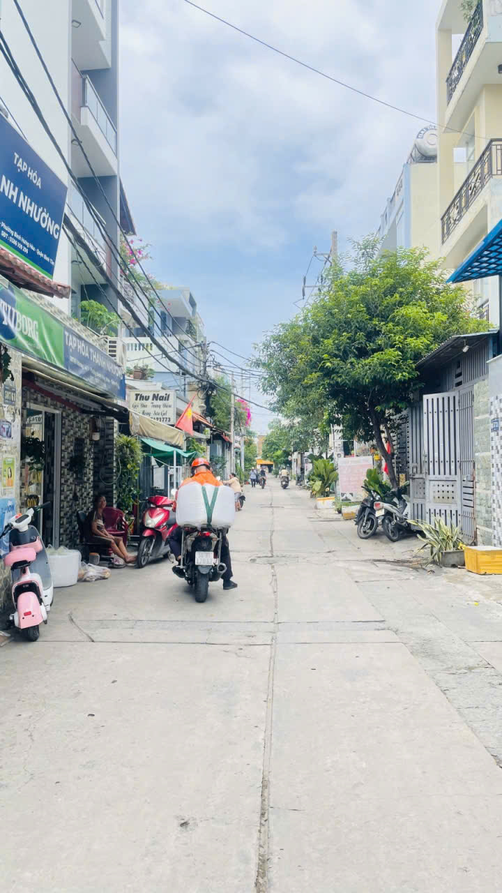 Bán nhà 26.3 ngay AEON Tân Phú hẻm xe tải quay đầu cách 20m 72m2 ,4 Tầng Nhỉnh 6 tỷ - Ảnh chính