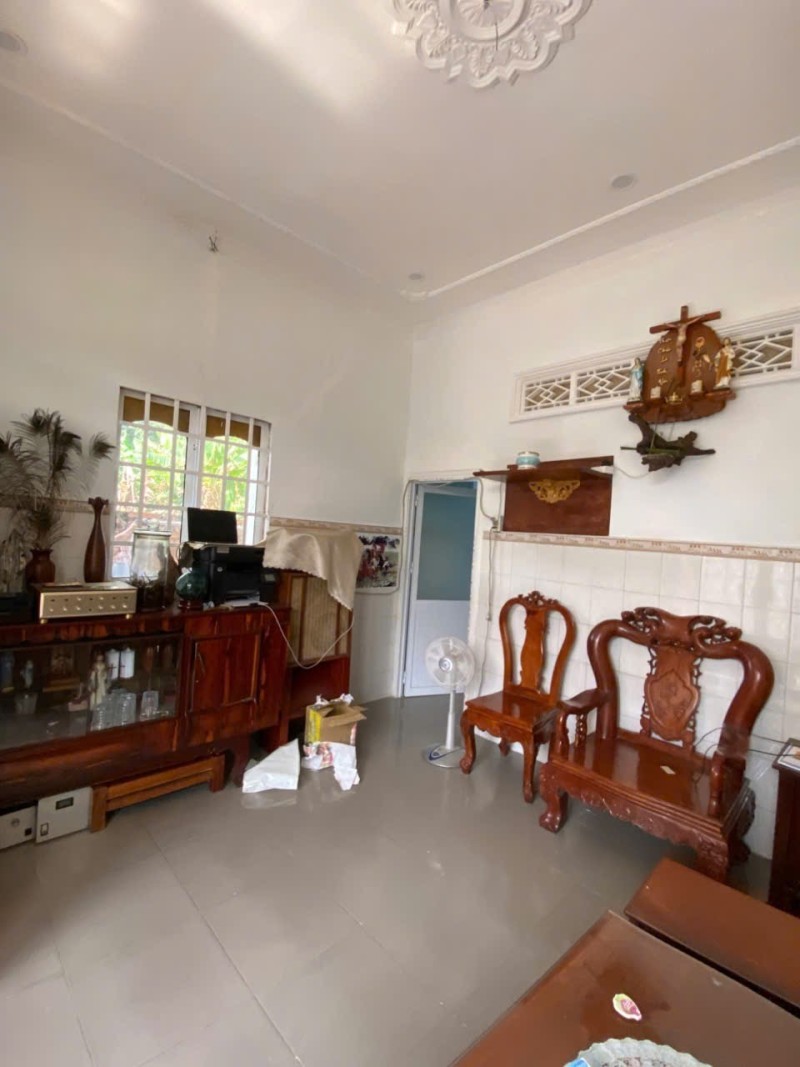 Bán nhà RẺ NHẤT Dĩ An,SHR thổ cư đường xe hơi,giá rẻ cho nhà đầu tư - Ảnh 1