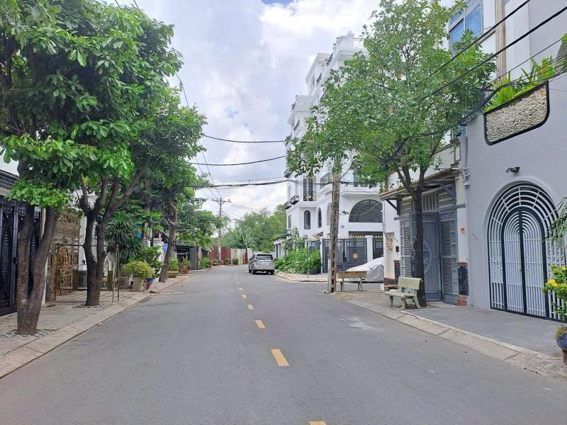 Bán nhà Hẻm 8m 496/ Dương Quảng Hàm - thông Lê Đức Thọ, 6x25m 5 Tầng, 6PN, 16,9 tỷ - Ảnh 2