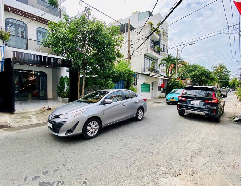 Nhà phố 4 lầu mới MTKD Đường số ngang 4.3m 77m2 tặng nội thất ngay Mercedes chỉ 11.9 tỷ. - Ảnh 2