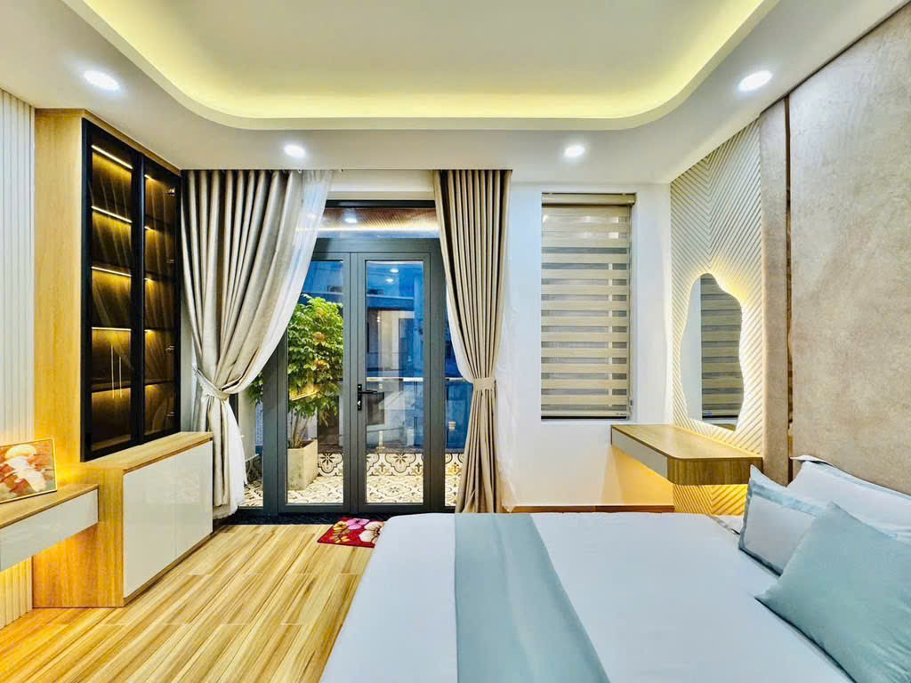 Chỉ 14.9 tỷ có nhà đẹp 6 lầu khu phân lô ngang 4.2m HXT thông Nguyễn Oanh 72m2 tặng T.máy - Ảnh chính