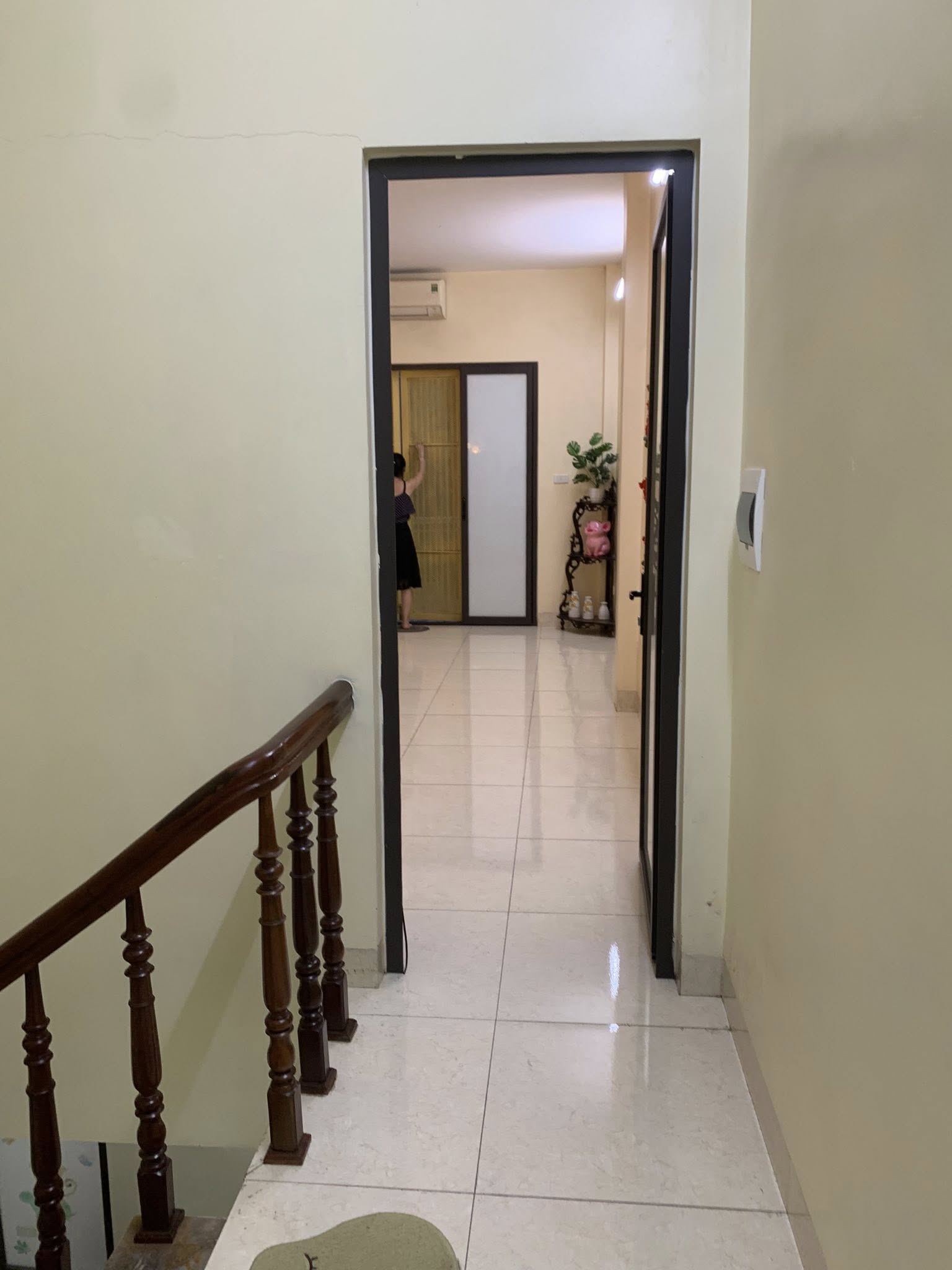 Bán nhà Hàng Chiếu, 63m2, 2 tầng, mặt tiền 3.4m, 15.6 tỷ, vị trí trung tâm, hợp xây homestay - Ảnh 2