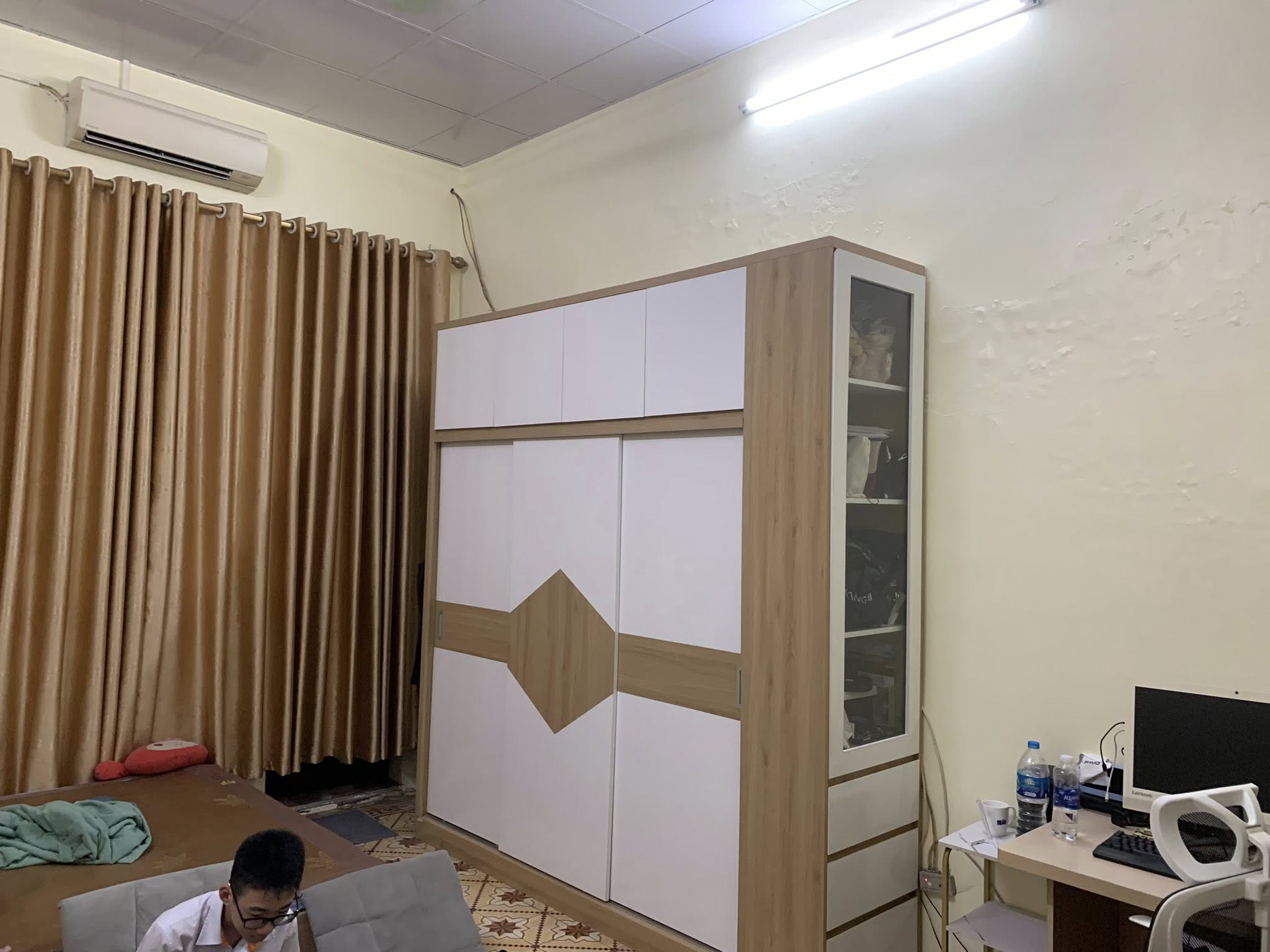 Bán nhà Hàng Chiếu, 63m2, 2 tầng, mặt tiền 3.4m, 15.6 tỷ, vị trí trung tâm, hợp xây homestay - Ảnh 3