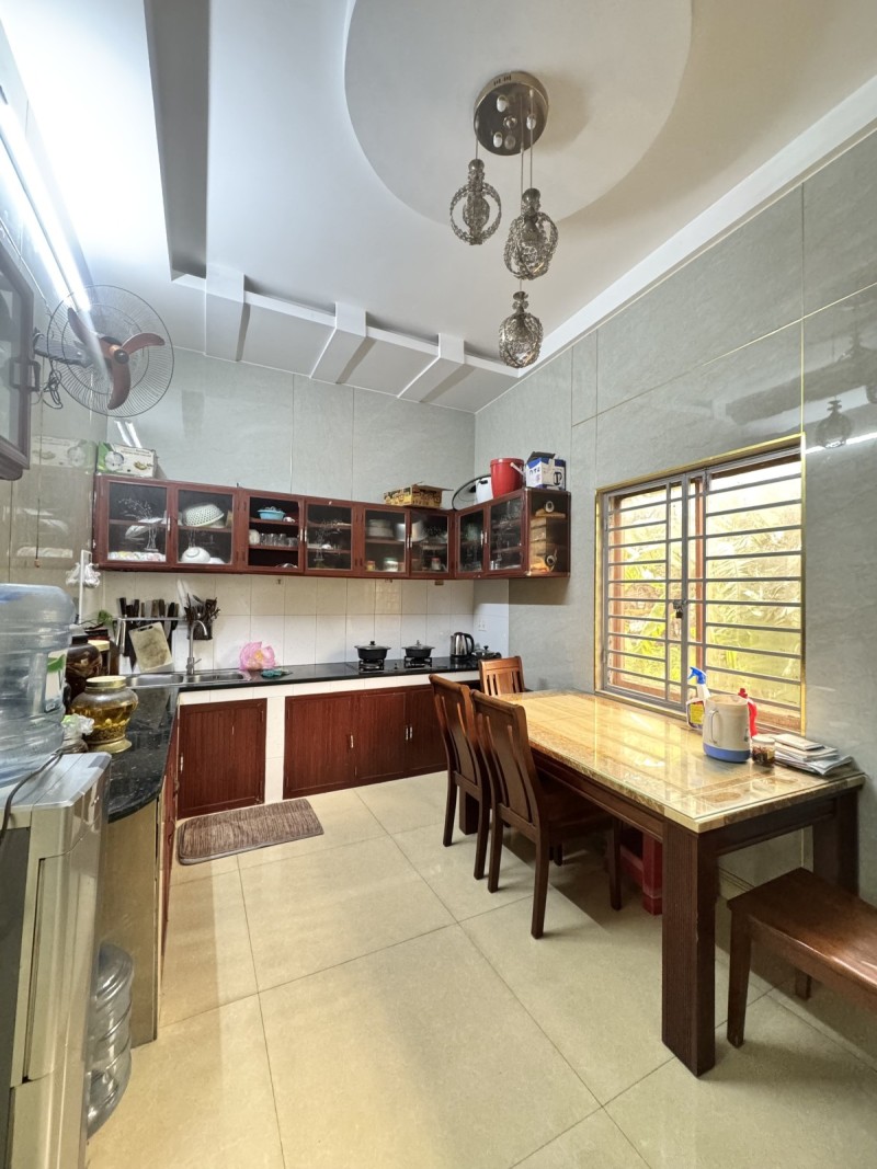 Bán nhà trong ngõ 50m2, 3 tầng, 4PN đường Số 8, Linh Xuân, Thủ Đức. Sổ hồng, giá 4.85  tỷ. LH: - Ảnh 2