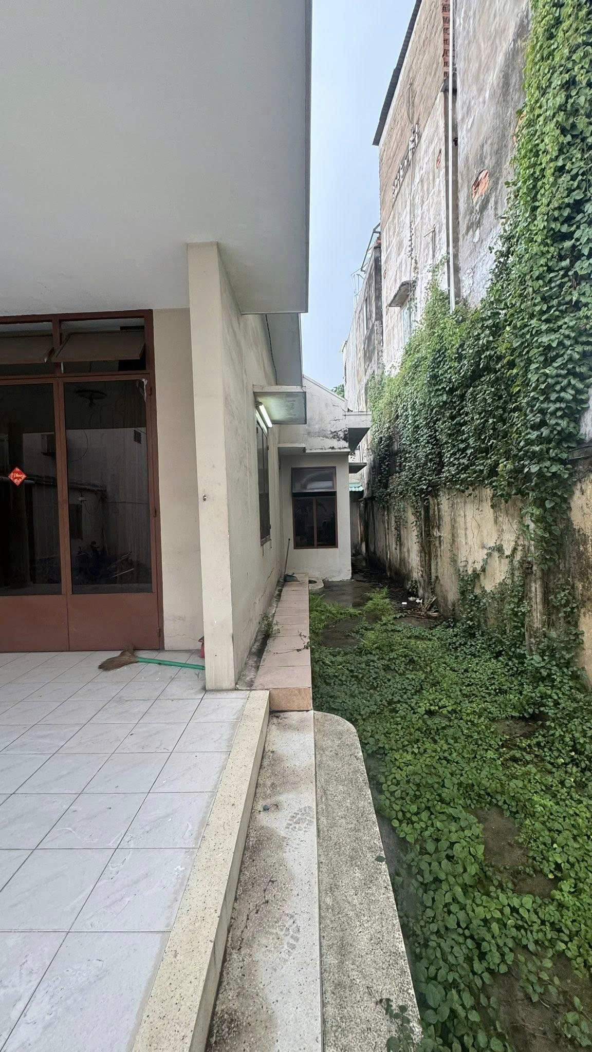 Bán nhà Mặt tiền Nguyễn Duy Cung - ngay Phan Huy Ích, 12x32m, Cấp 4 - tiện xây, 31,5 tỷ, - Ảnh 1