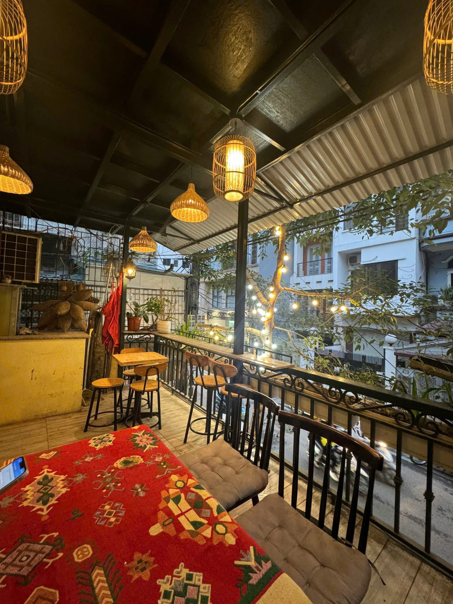 CHO THUÊ MẶT BẰNG KINH DOANH - PHỐ KIM MÃ THƯỢNG - Ảnh 2