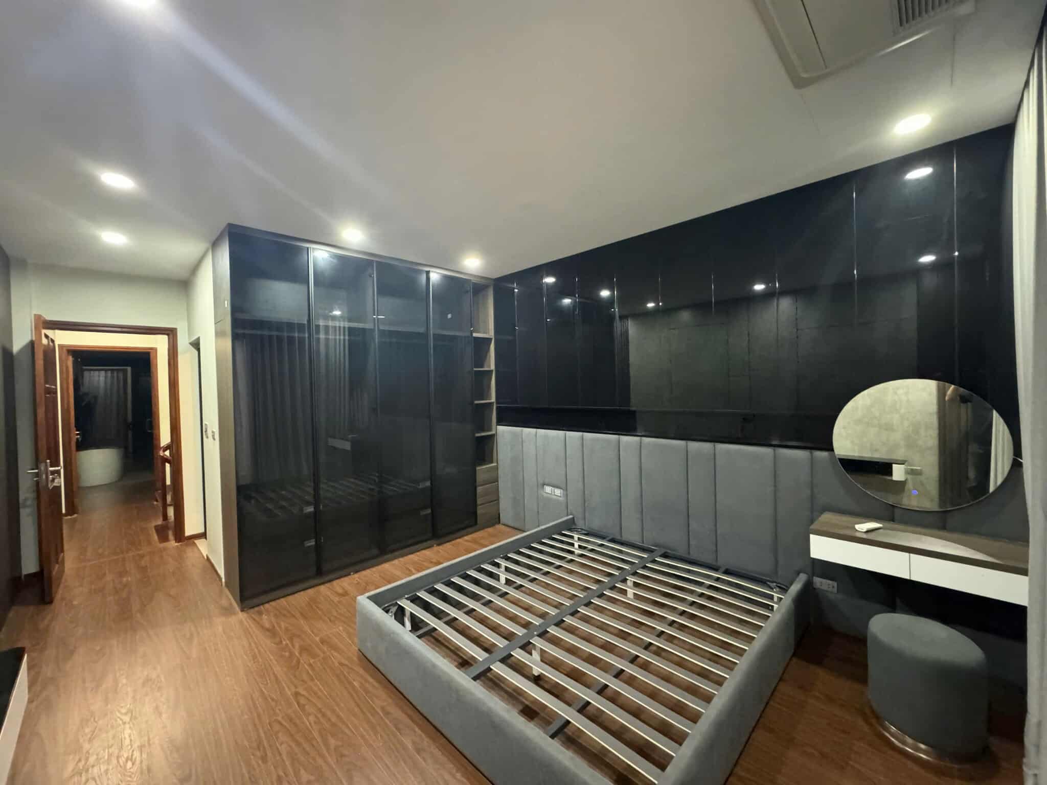 Bán Gấp Nhà Ngõ 66 Ngọc Lâm, Long Biên, 60m2, 5 Tầng, Gara, 4 ngủ, Full nội thất - Ảnh 3
