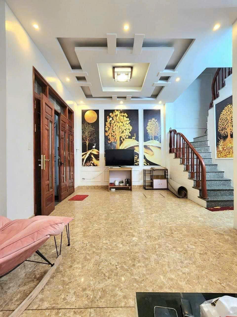 Bán nhà Phương Mai phân lô ô tô tránh 45m 5 tầng mặt tiền 4m 17 tỷ - Ảnh 1