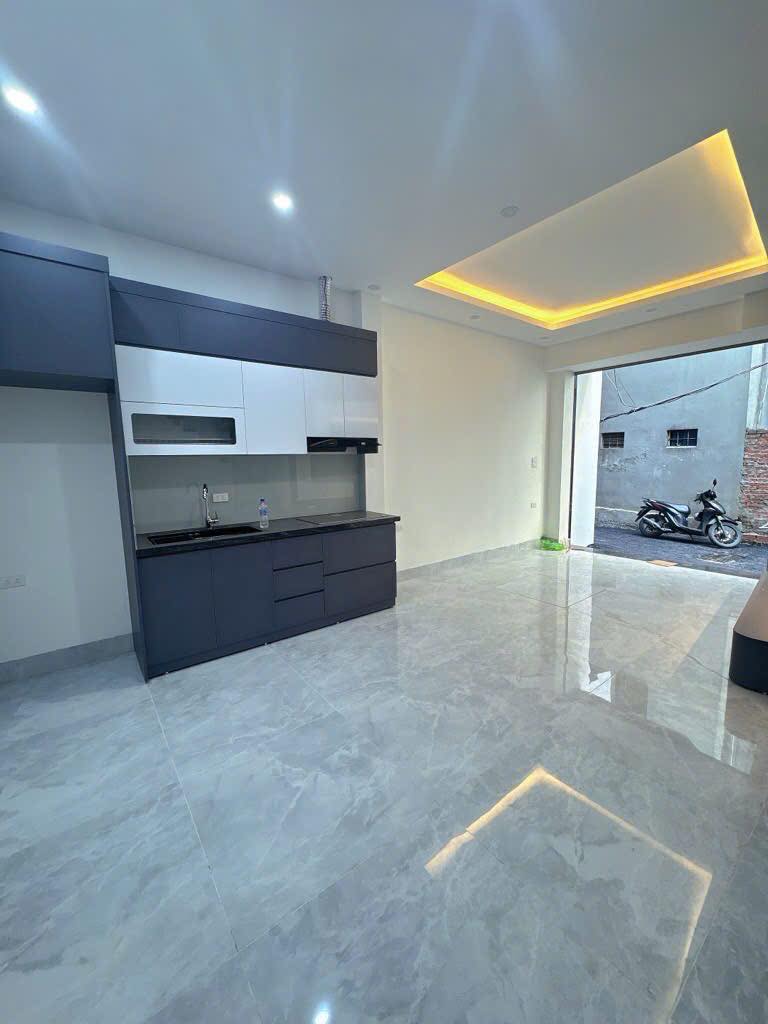 CÓ 1 CĂN, HƠN 7 TỶ, NHÀ MỚI LÕI NGỌC THỤY 40M, 5T, MT 4.5M, GẦN Ô TÔ THÔNG, VÔ VÀN TIỆN ÍCH - Ảnh 2