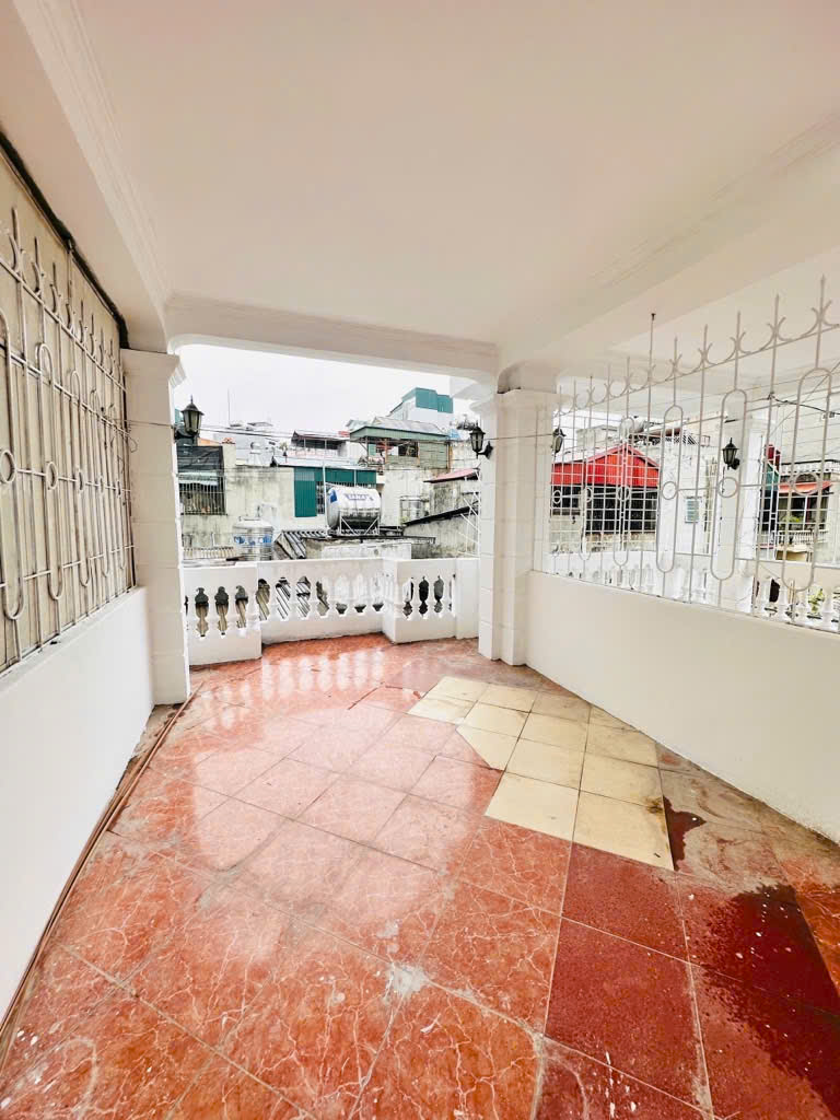 Nhà đẹp Lạc Long Quân - mới keeng - dân xây -full đồ - giá yêu thương 8 tỷ - Ảnh 4