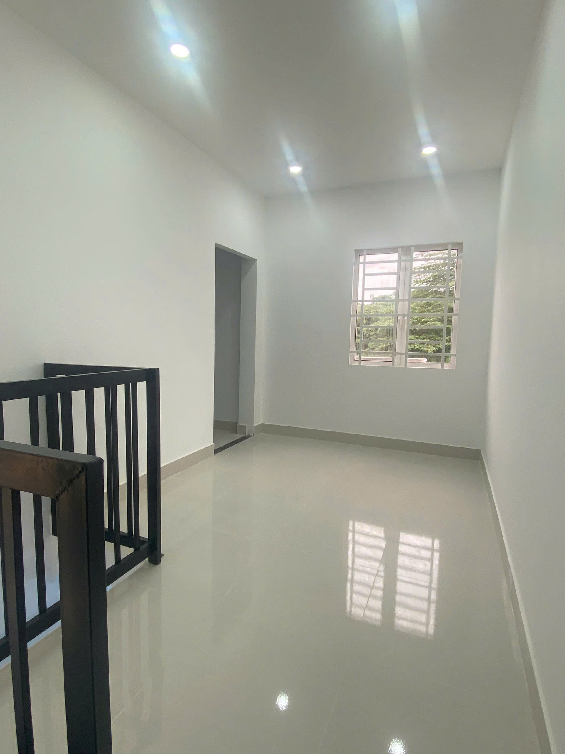 Nhà hxh đường cầu xây 2 DT 70m  nhà 1 lầu giá tốt - Ảnh 2