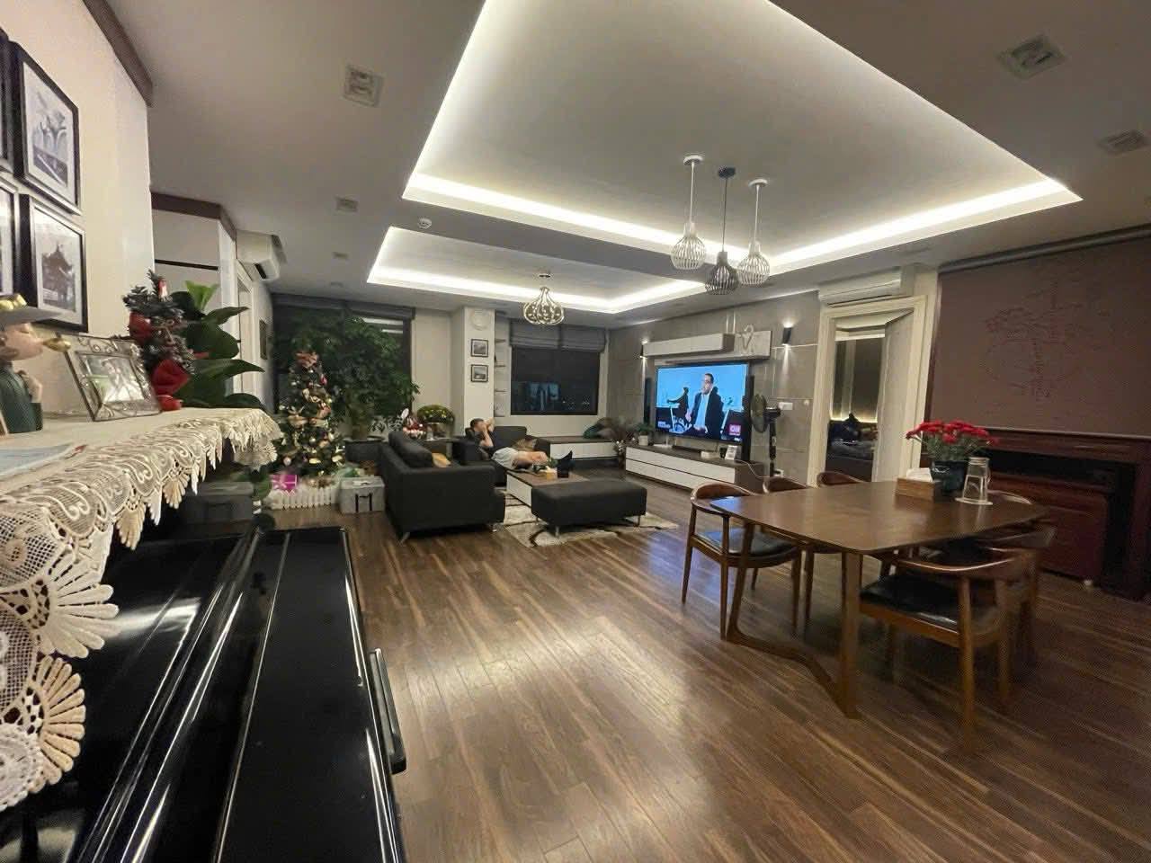 GIẢM NGAY 150 TRIỆU NHÀ 7 TẦNG THANG MÁY,NỘI THẤT XIN SÒ, GẦN TRƯỜNG HỌC TIỆN ĐƯA ĐÓN CON ĐI HỌC - Ảnh 2