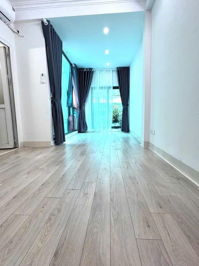 Chính chủ cần tiền bán gấp nhà mới 5 tầng lô góc ôto tránh 10m, ngõ rộng 2,5m- full nội thất –cho - Ảnh 2