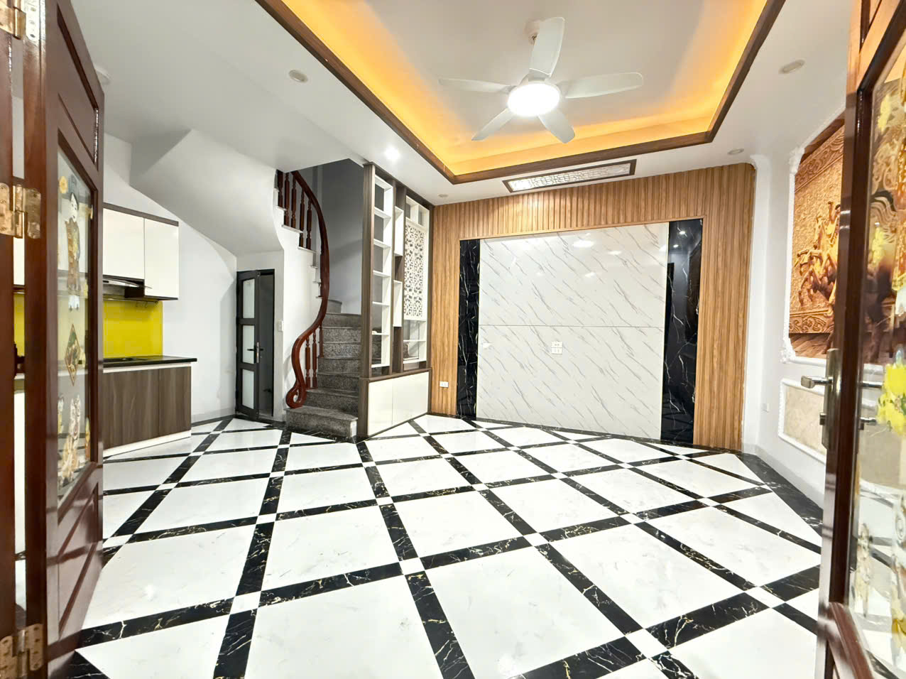 NHÀ ĐẸP LUNG LINH GIỮA TRÁI TIM CẦU GIẤY – 46M², MT 5.2M, 2 MẶT THOÁNG, 11.5 TỶ - Ảnh chính