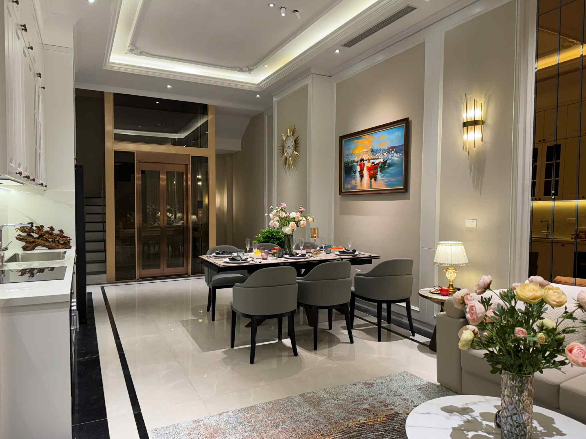 bán nhà 8 tầng thang máy, full nội thất, gần Aeon Long Biên, ôtô tránh, kinh doanh, cách cầu Trần - Ảnh 1