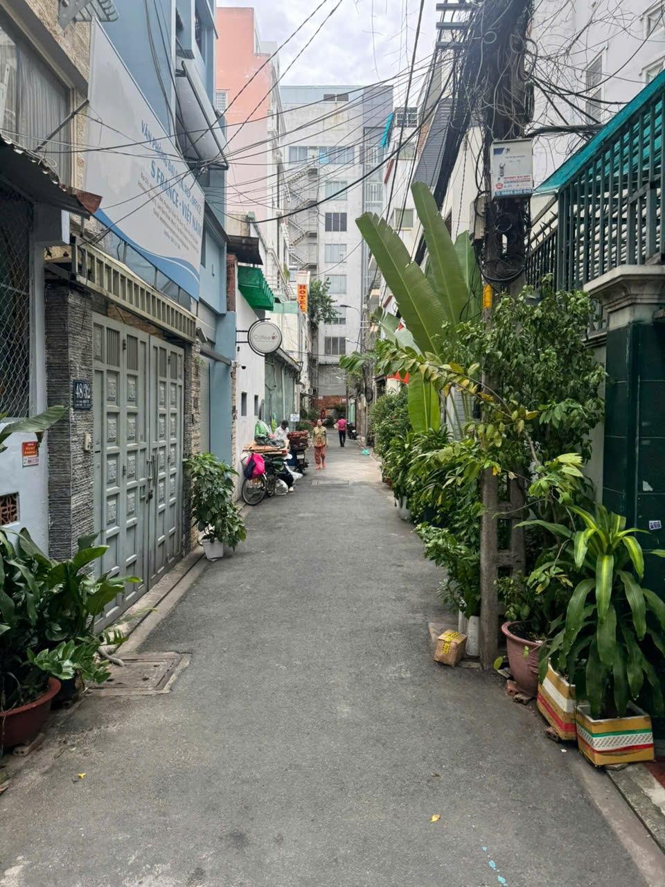 **Bán nhà HXH Phổ Quang ** p2, Tân Bình; (4,2x15,5) 3 tầng nhỉnh 13 tỷ - Ảnh 1