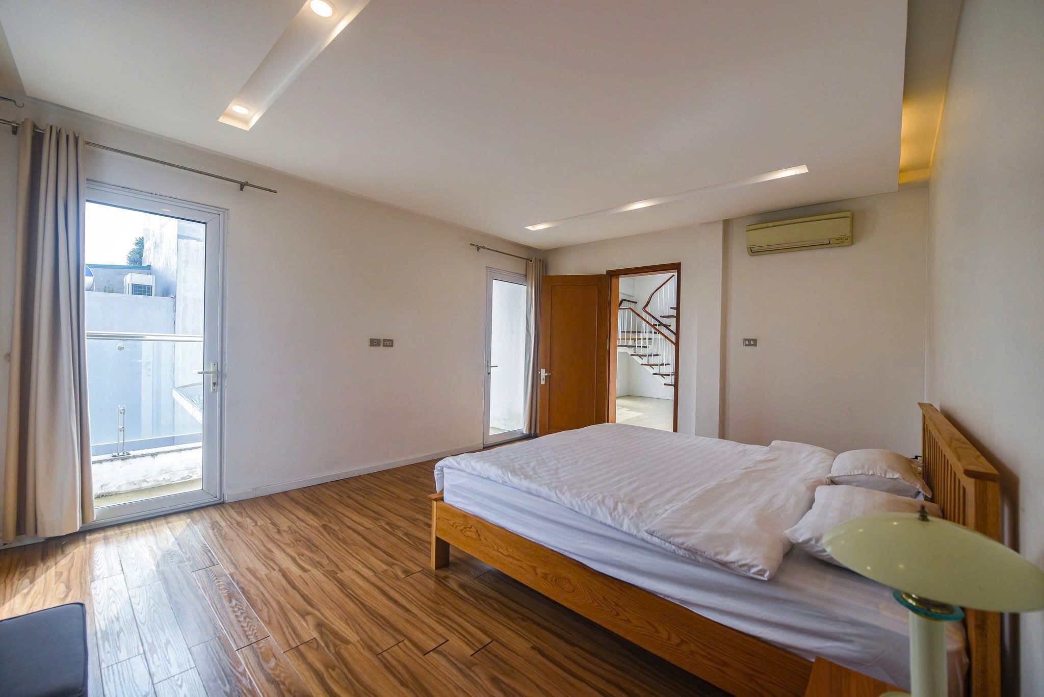 Bán nhà Cầu Giấy 204m² MT 12m 4 tầng gần Võ Chí Công – Giá: 47 tỷ - Ảnh 1