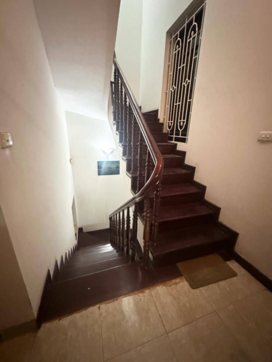 BÁN BIỆT THỰ CỔ - GIÁ ĐẤT TẠI TRUNG TÂM CẦU GIẤY GÍA CỰC RẺ ĐT 0889127186 - Ảnh 1