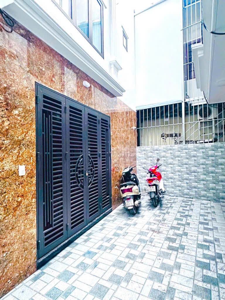 BÁN NHÀ XUÂN ĐỈNH_35 M 5 TẦNG,CẠNH TRƯỜNG TIÊU HỌC .GIÁ NHỈNH 7 TỶ. - Ảnh chính