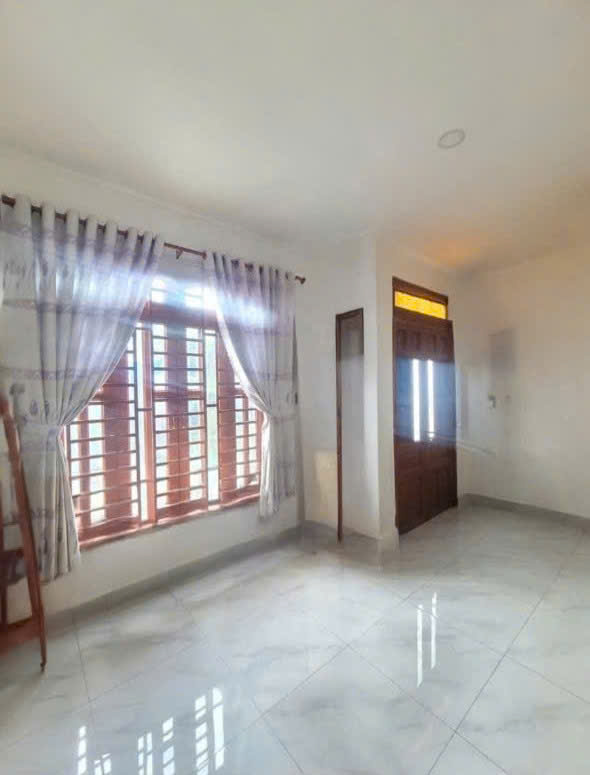 BÁN NHÀ TẠI DĨ AN BÌNH DƯƠNG, 160,9M2 (1 TRỆT 1 LẦU) SẴN SHR CHỈ 4.87 TỶ. LH:0933224374. - Ảnh 6