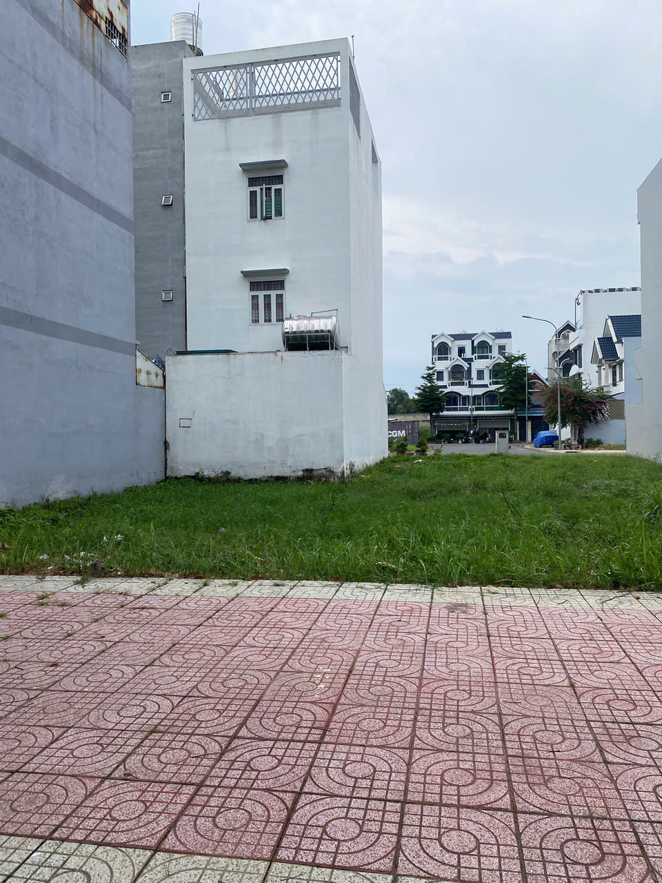 Bán gấp 105m2 đất view hồ sinh thái 15ha- đường số 11 kdc Tân đô - Ảnh chính