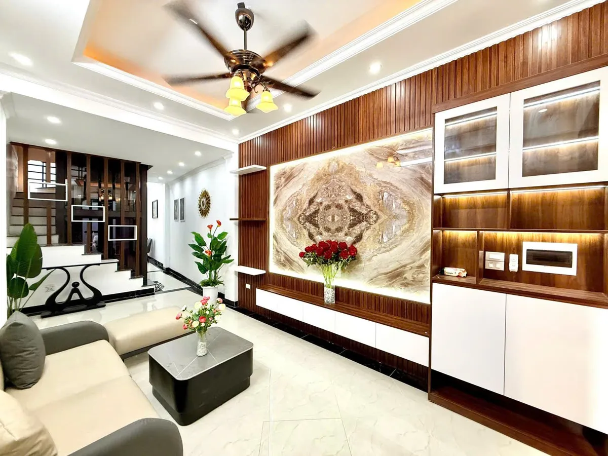BÁN NHÀ QUAN NHÂN, PHÂN LÔ Ô TÔ TRÁNH, KINH DOANH, VIEW HỒ ĐIỀU HÒA 42M2 + 5 TẦNG , GIÁ 11,3 TỶ. - Ảnh chính