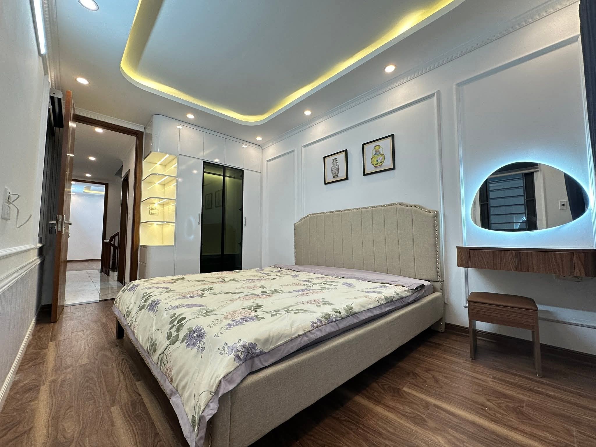 Bán Gấp Nhà 20 Đàm Quang Trung, Cổ Linh, Long Biên, 48m2, 5 Tầng, Phân Lô, Ô tô, Full đồ - Ảnh 4