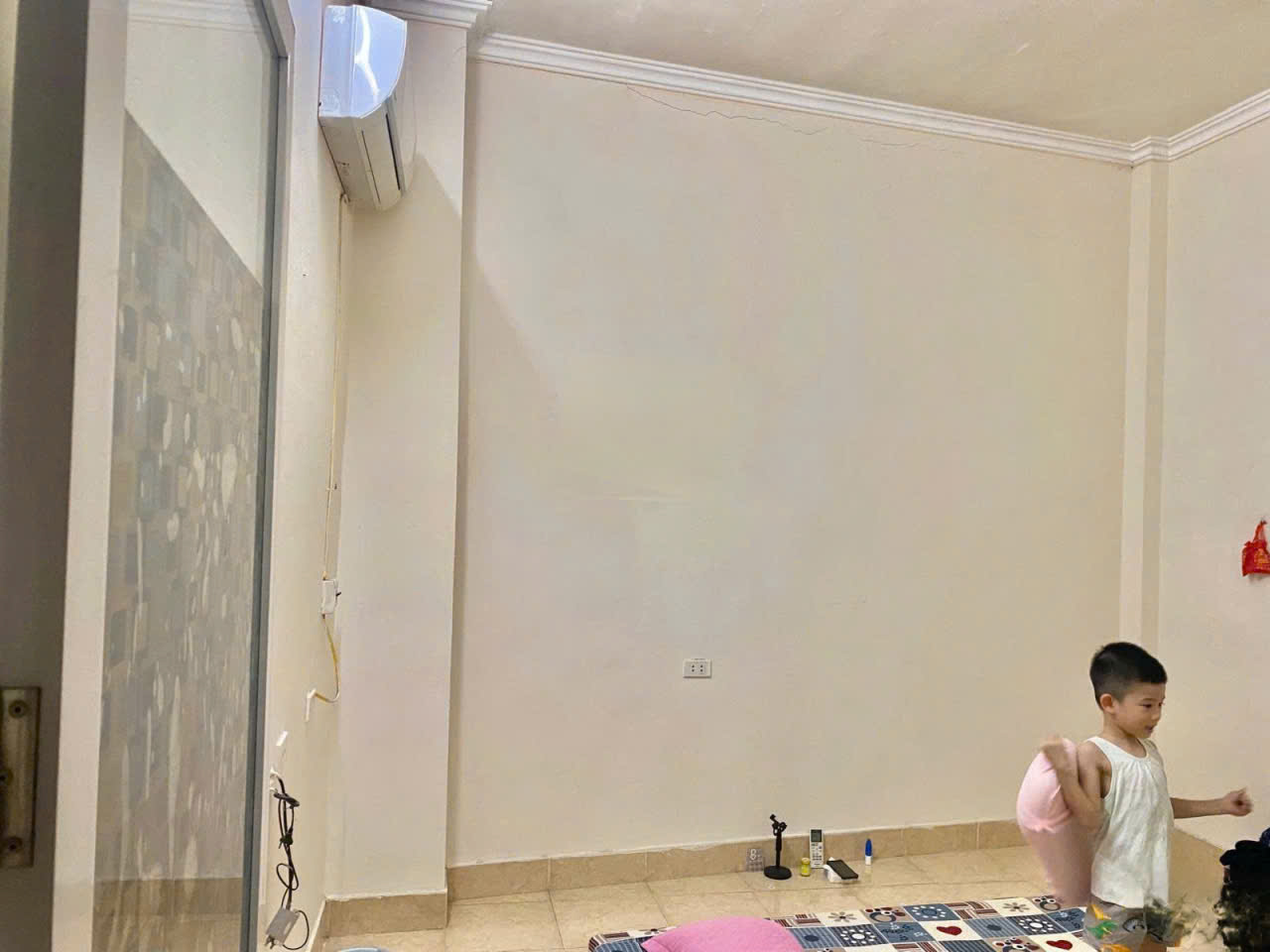 Cho thuê nhà ngõ 184 Hoa Bằng, Yên Hòa, Cầu Giấy 35m x 3T, 3PN2VS giá 11 triệu - Ảnh 1