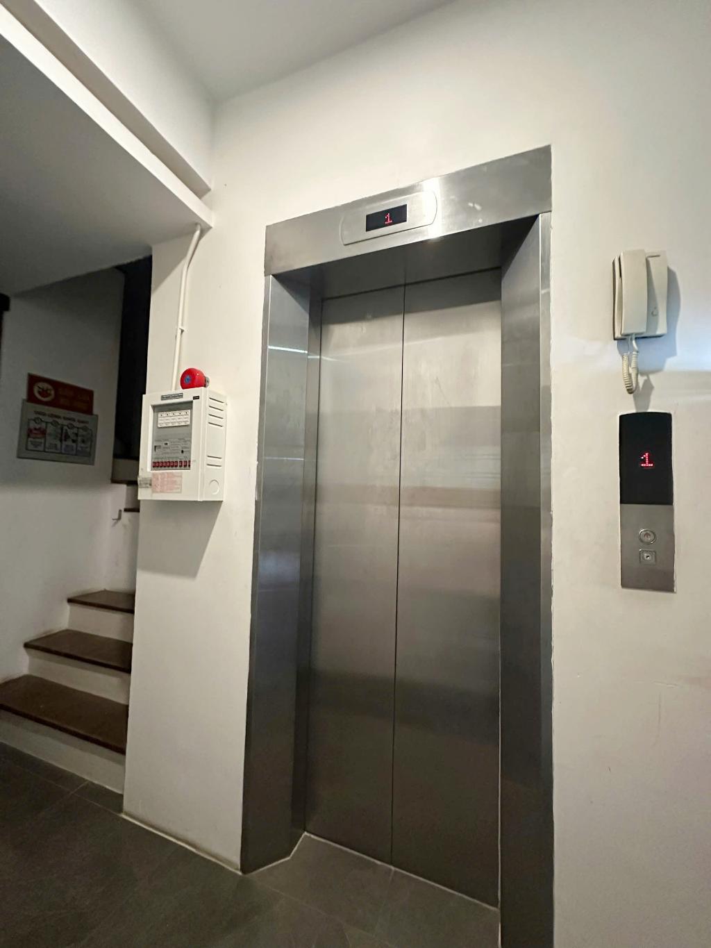 LÔ GÓC.MẶT CHÍNH 6.5M.DT 63M2XÂY 7 TẦNG THANG MÁY PHỐ HOÀNG ĐẠO THÀNH – NGUYỄN XIỂN – KIM GIANG. - Ảnh 2