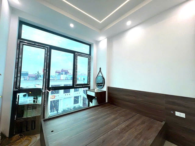 BÁN NHÀ MẶT PHỐ LÝ THƯỜNG KIỆT 35MX5 TẦNG, PHÂN LÔ, VỈA HÈ, KINH DOANH ĐỈNH 11.9 TỶ - Ảnh 2