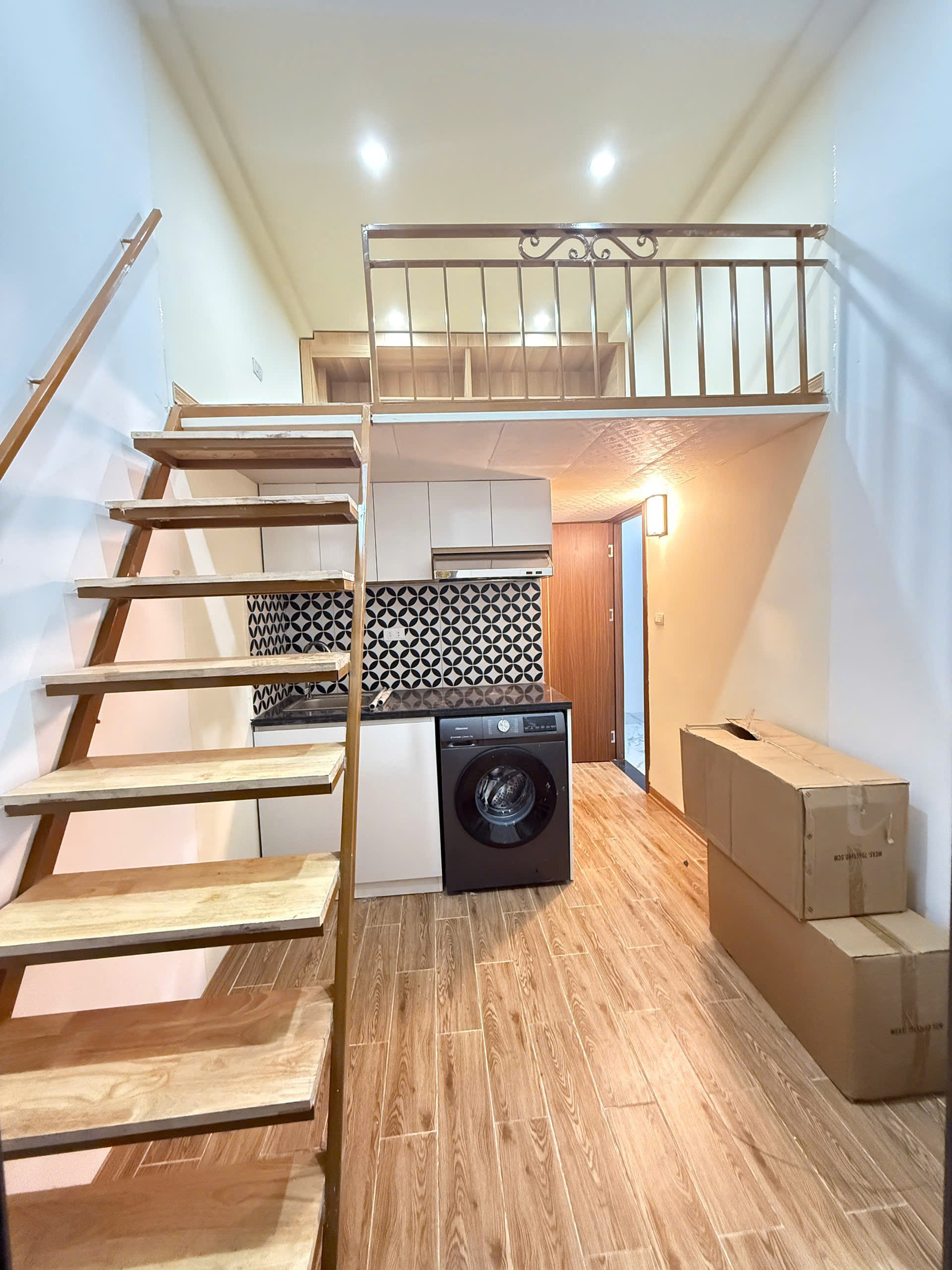 Bán nhà phố Lý Thái Tổ Hoàn Kiếm 5 tầng 34m2 - Ảnh 2