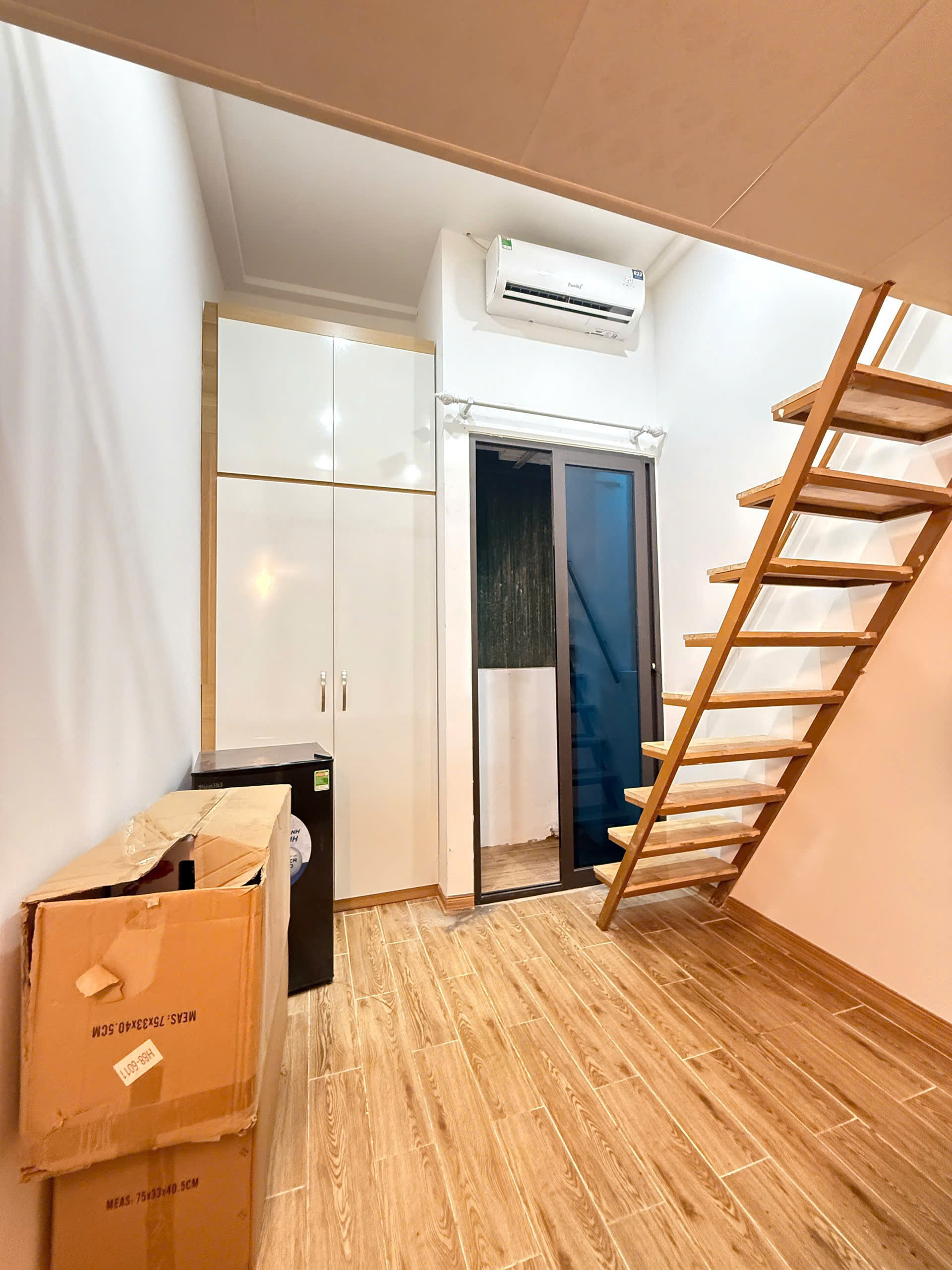 Bán nhà phố Lý Thái Tổ Hoàn Kiếm 5 tầng 34m2 - Ảnh 1