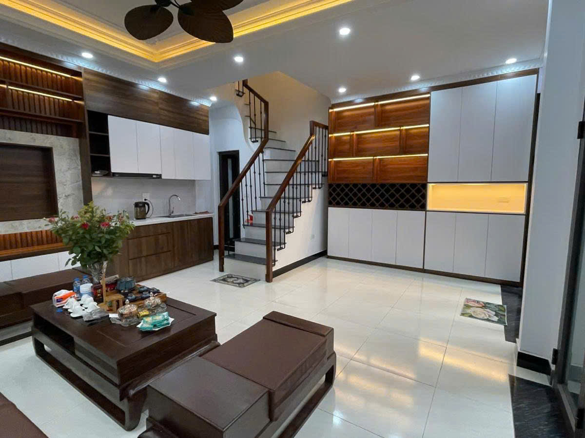 SIÊU PHẨM TÂY HỒ MỚI ĐẸP Ở NGAY FULL NỘI THẤT  RẤT HIẾM , CÁCH PHỐ 30M NGÕ THÔNG - TRÍCH SÀI - VÕNG - Ảnh 3
