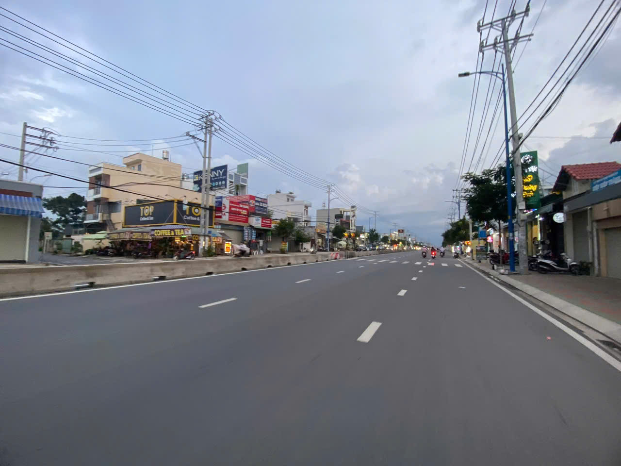 BÁN NHÀ MẶT TIỀN ĐẶNG PHÚC VỊNH – TUYẾN ĐƯỜNG ĐẸP NHẤT HÓC MÔN - Ảnh 2